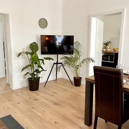 Endless: Studio Mit Netflix + Workstation Im Zentrum Schwerin  Esterno foto