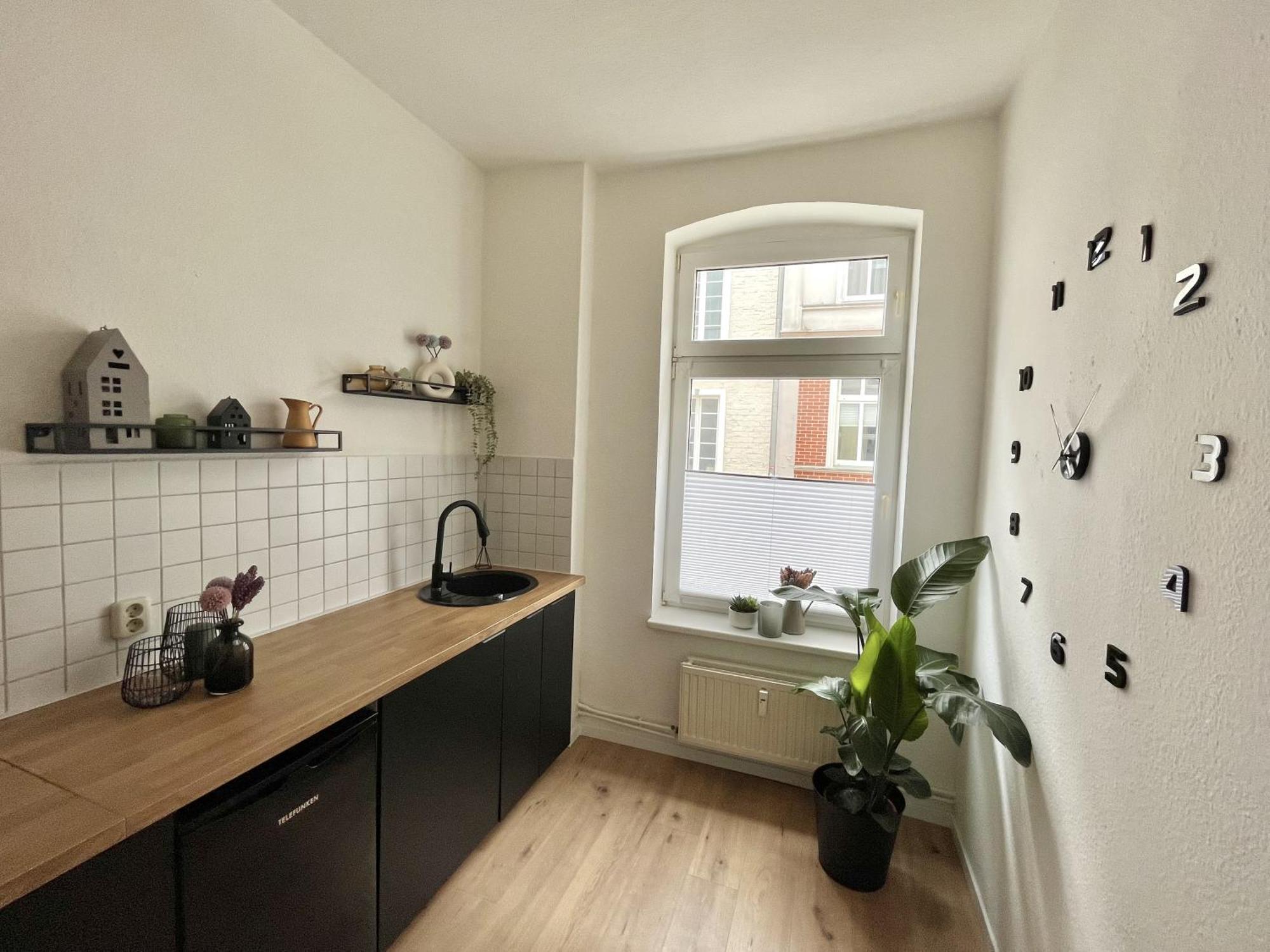 Endless: Studio Mit Netflix + Workstation Im Zentrum Schwerin  Esterno foto